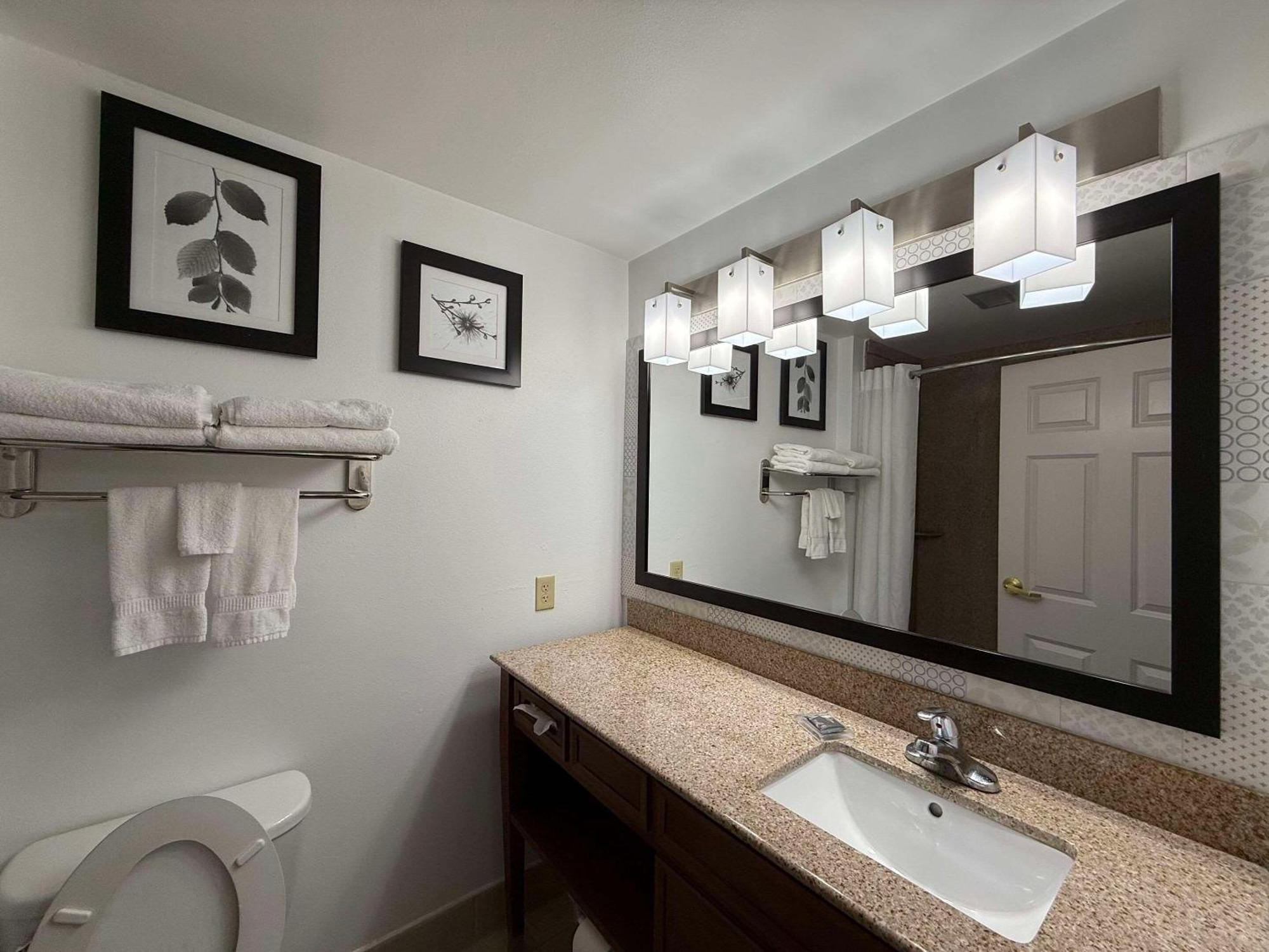 Country Inn & Suites By Radisson, Harrisburg - Hershey West, Pa Extérieur photo